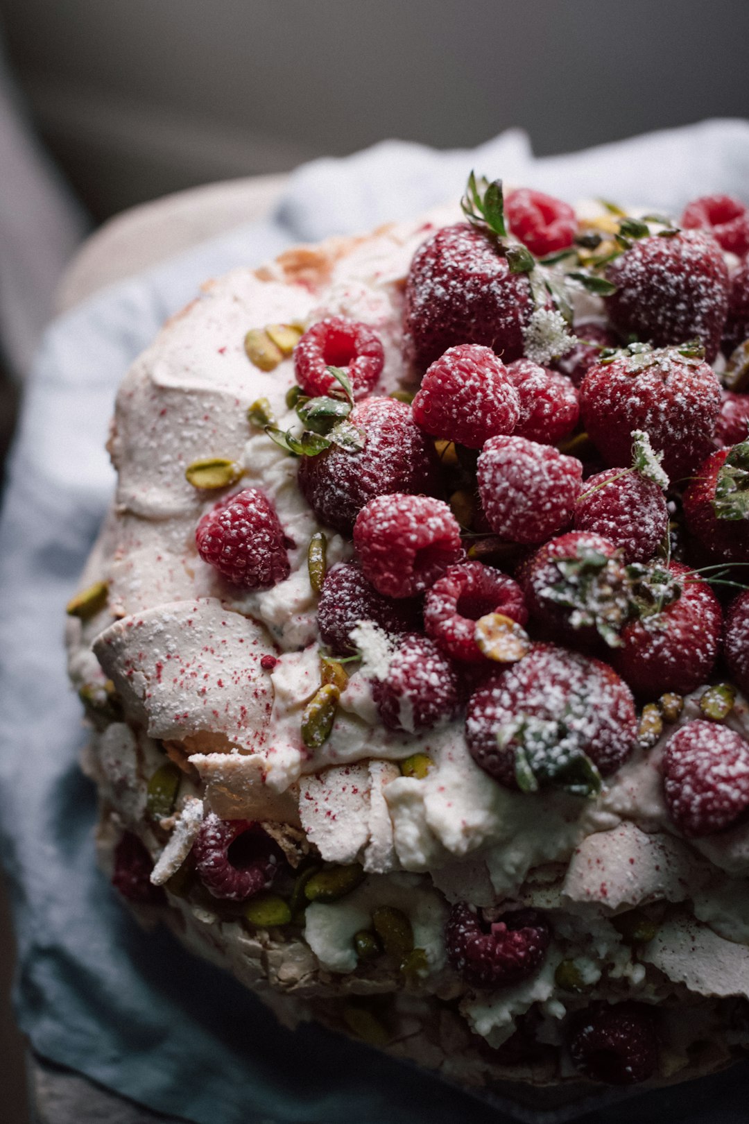 Navigating Dietary Restrictions for Last-Minute Cake Orders: A Sweet Guide