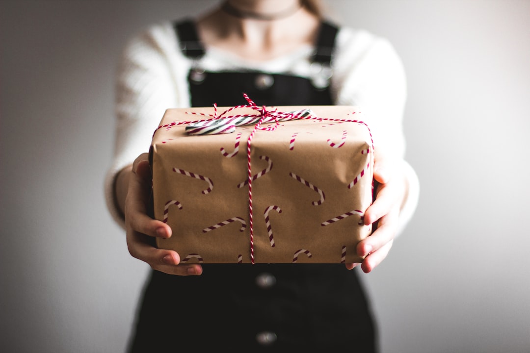 5 Compelling Reasons to Choose Next Day Cake Delivery
