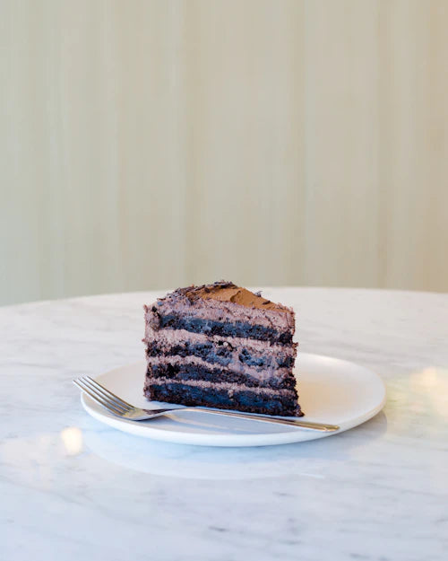 The Ultimate Guide to Birthday Cake Delivery in Romford and East London
