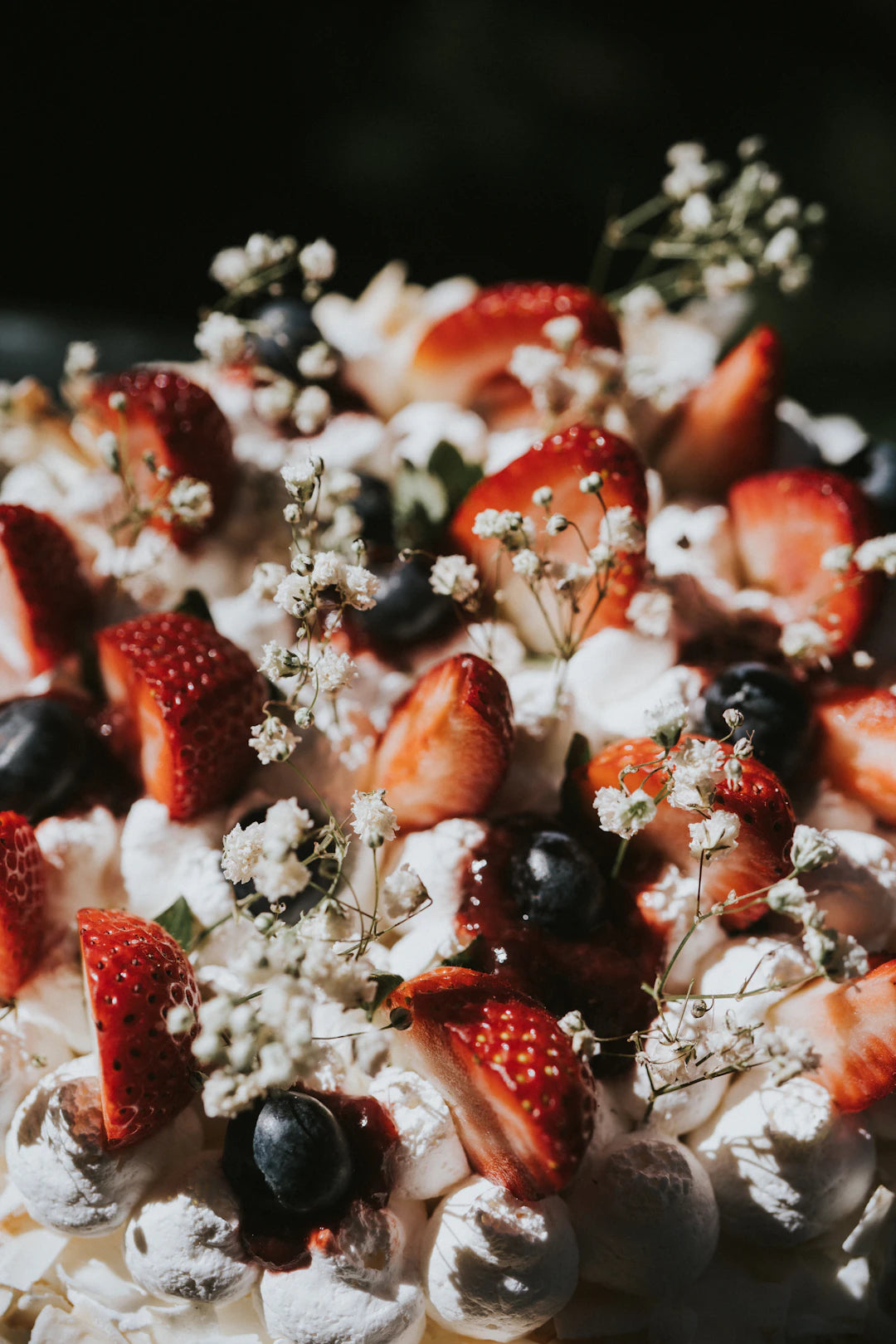 Delicious Vegan and Gluten-Free Cake Options for Everyone