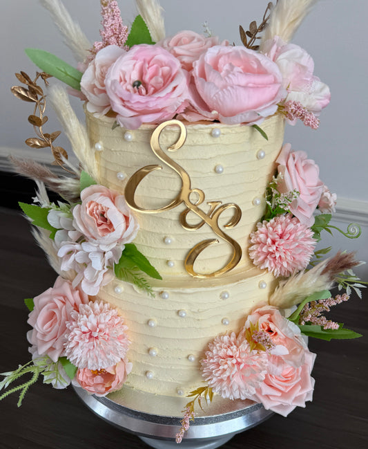 ast minute halal wedding cake handcrafted by Cake Trays in Dagenham, available for same day and next day delivery across East London and Romford