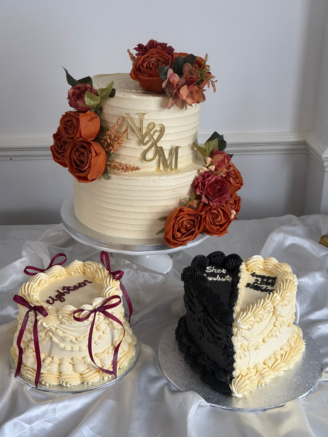 Top-rated online cake delivery in London with local East London delivery options from CakeTrays.co.uk.