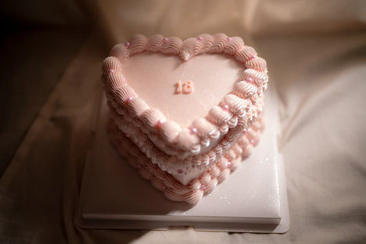 Delightful Cakes for Romantic Celebrations