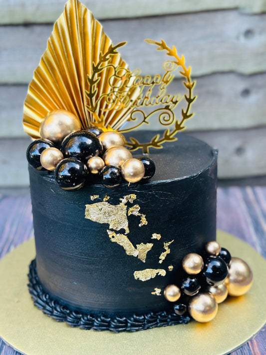 VIP Luxury Birthday Cake with Gold Fan – Order in Dagenham