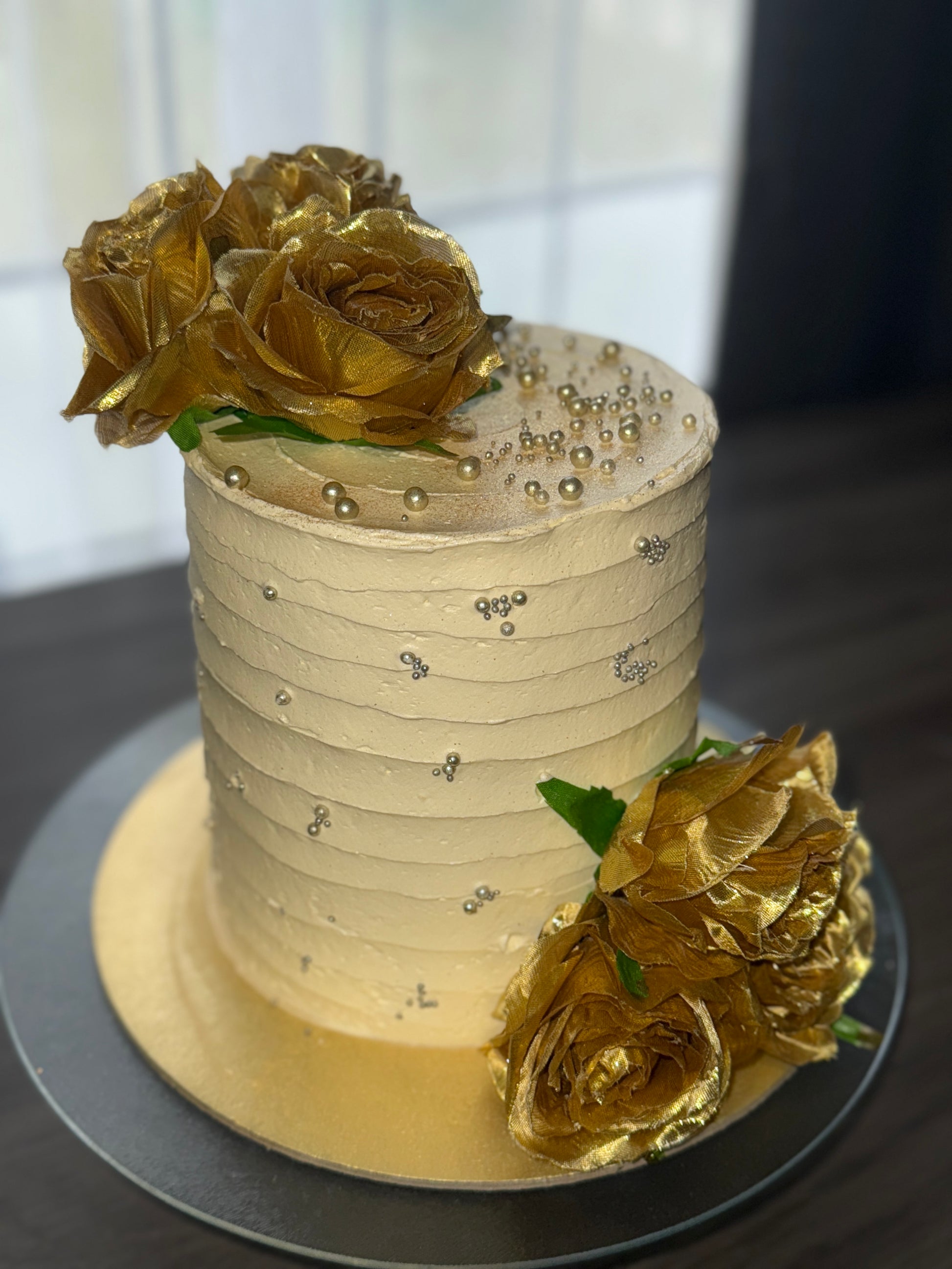Golden Elegance Cake – Same-Day Delivery in East London