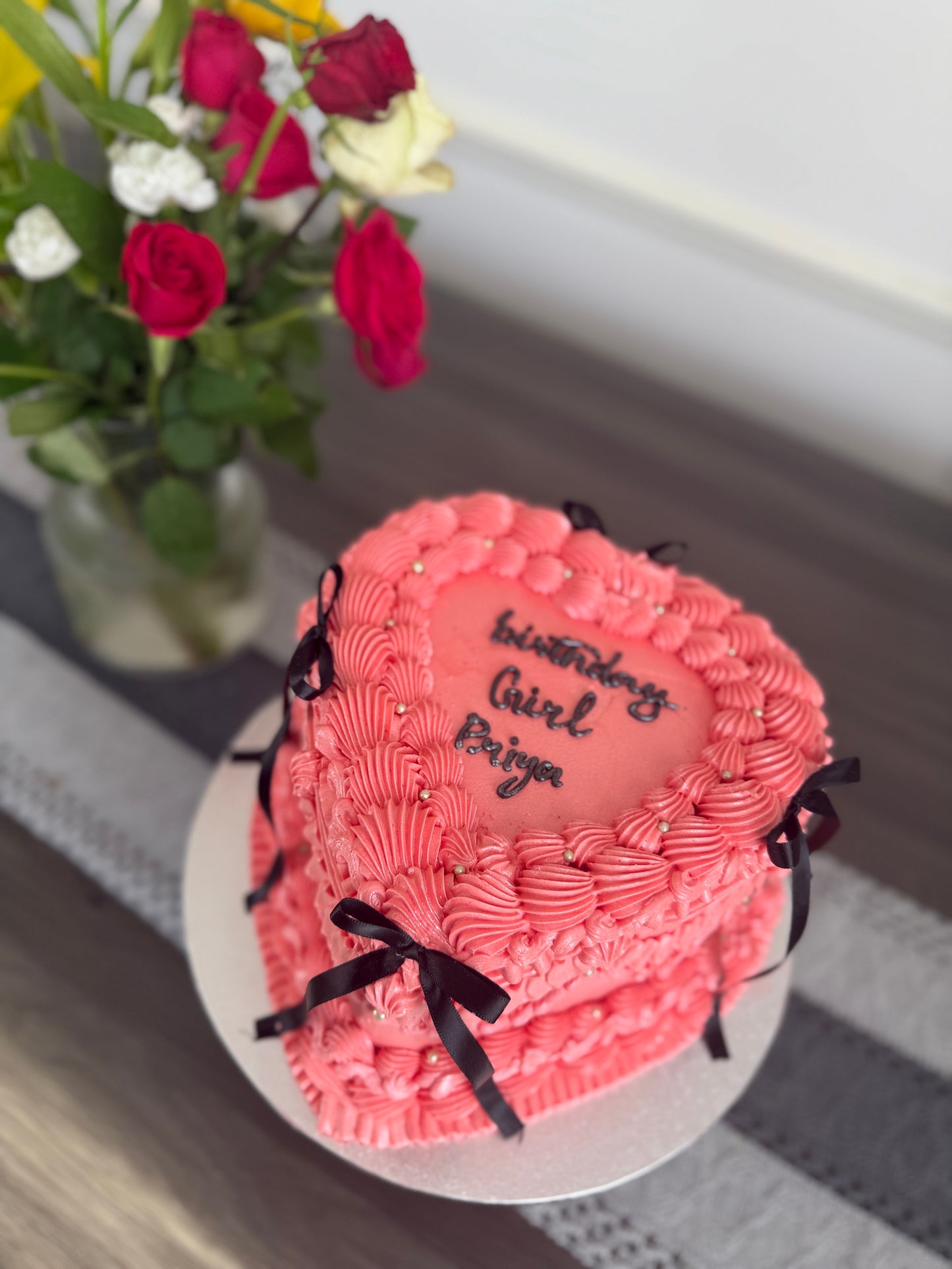 Vintage Heart Cake CT95