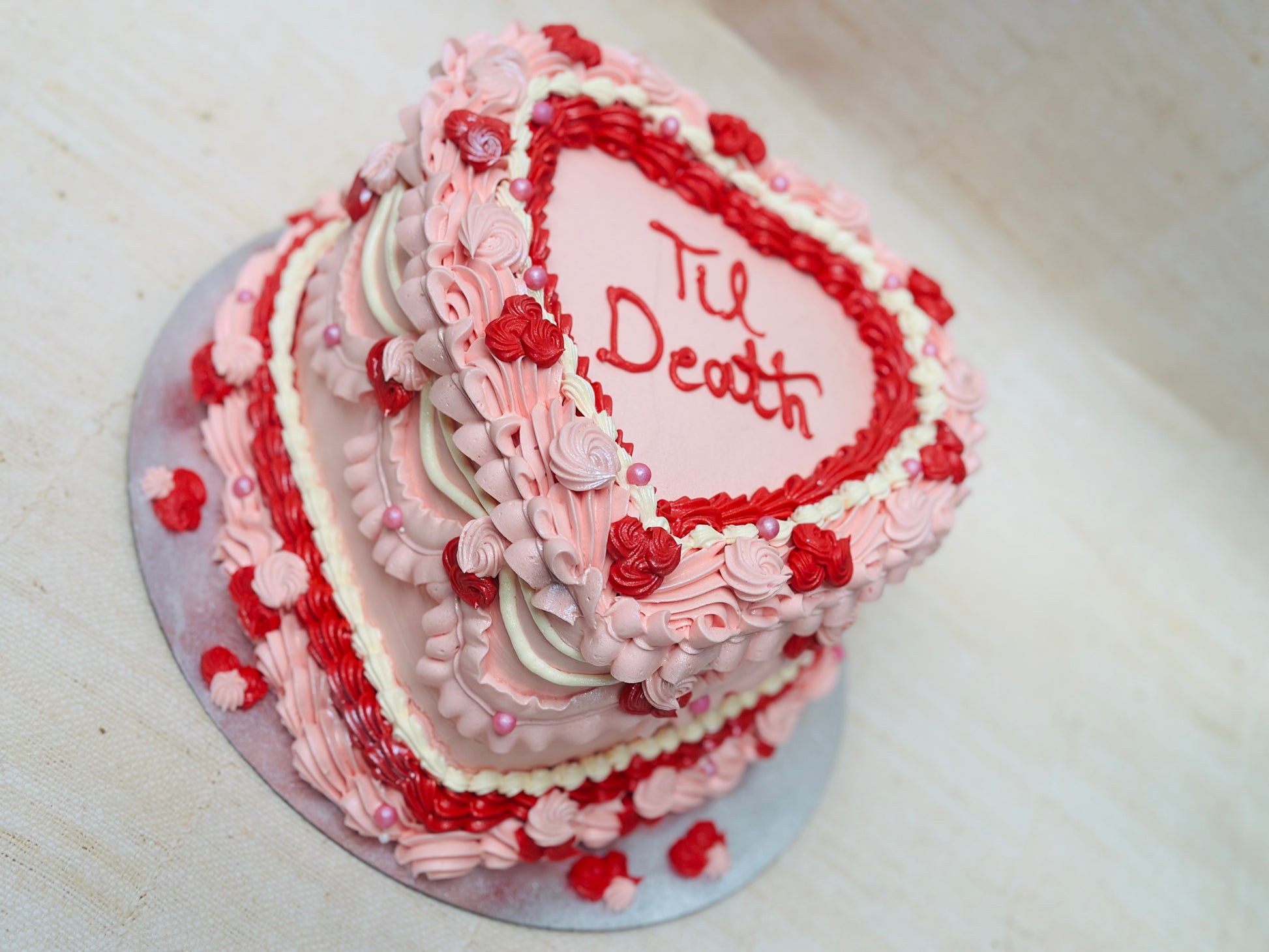 The Best Vintage Heart Cake CT20 in Romford and East London - Same and Next Day Delivery - Cake Trays