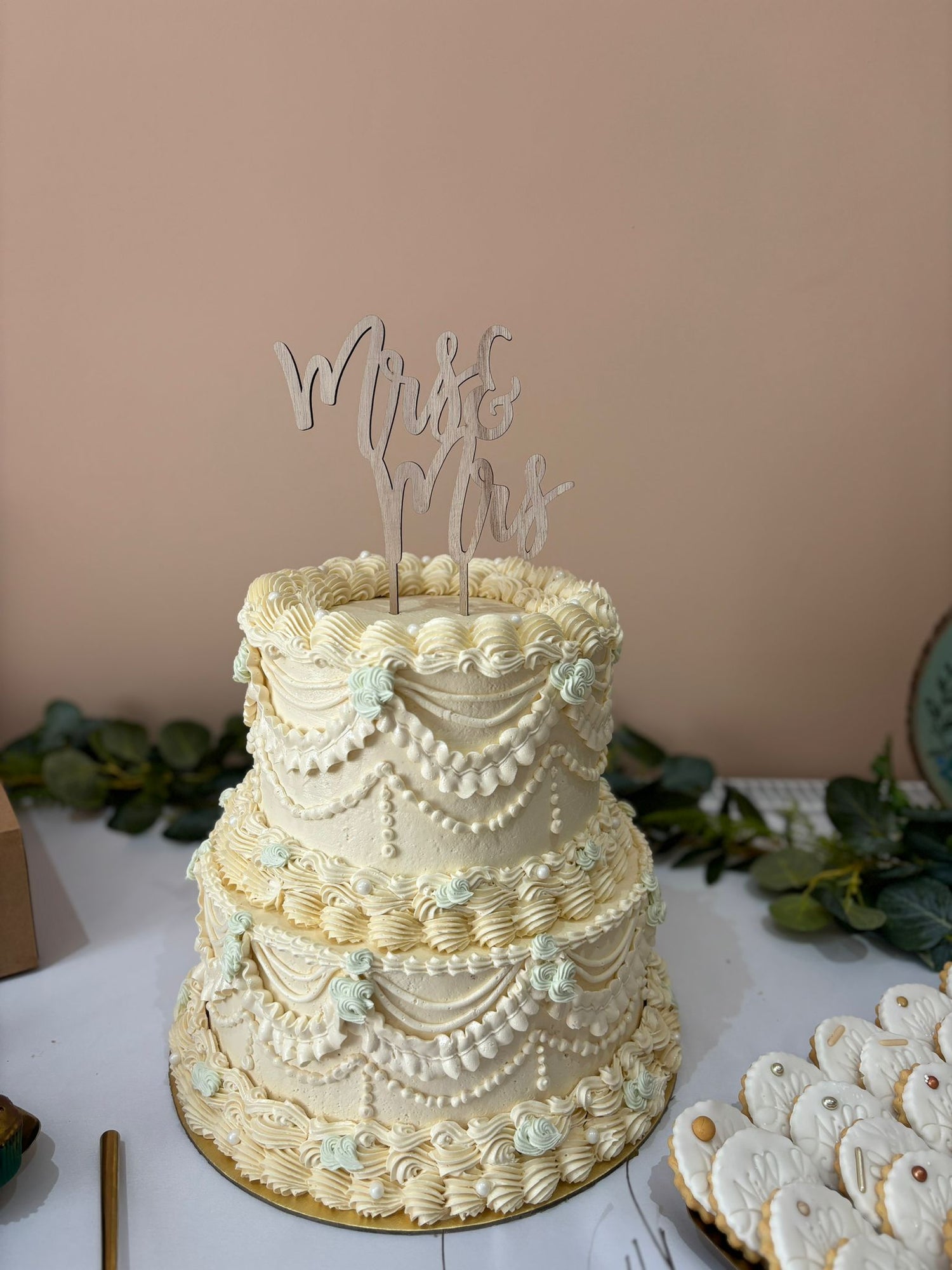 Retro-inspired Vintage Two Tier Cake ready for delivery in East London
