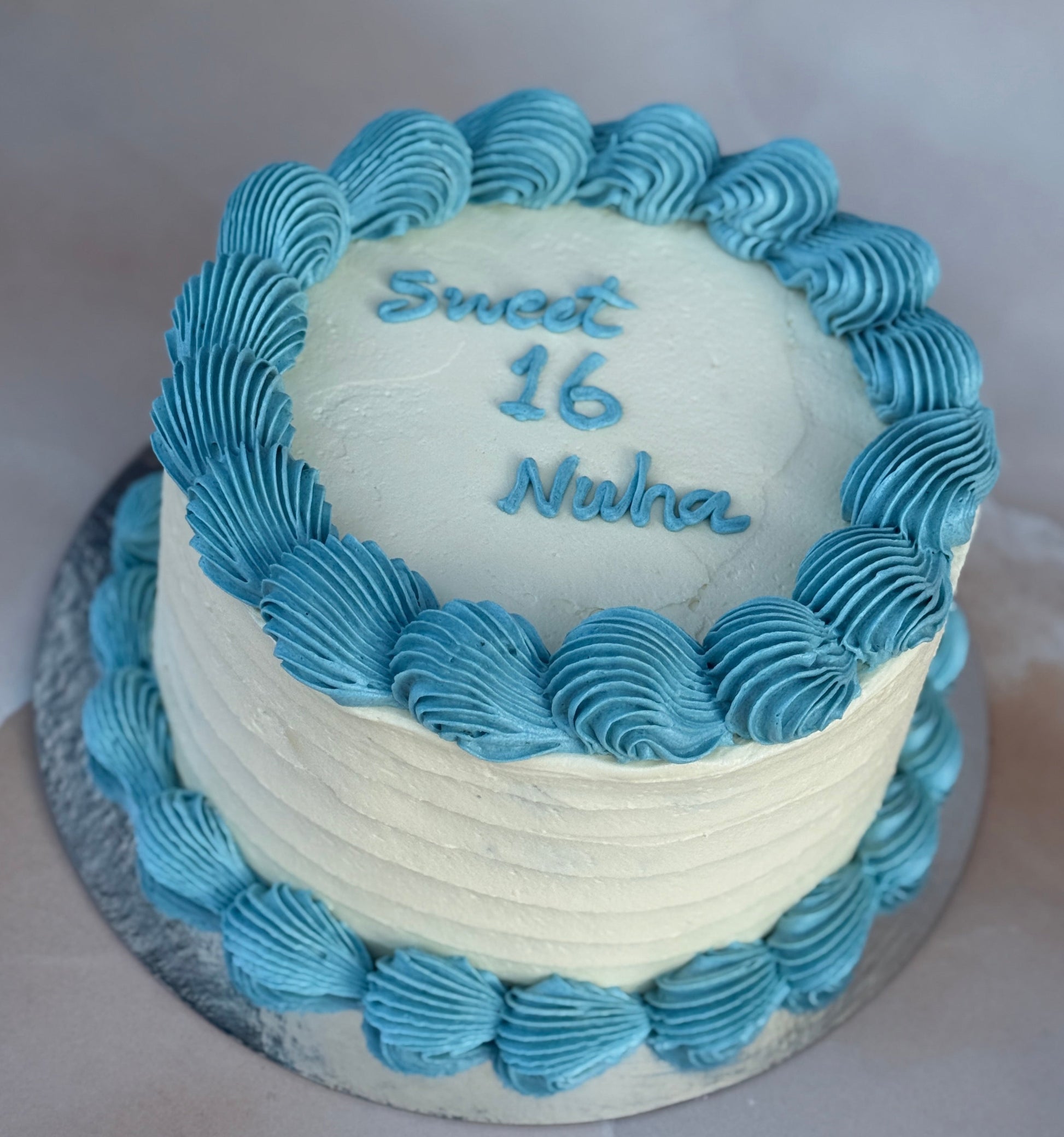 Buy birthday cake in Romford and East Ham – freshly baked sponge with buttercream decoration, perfect for celebrations.