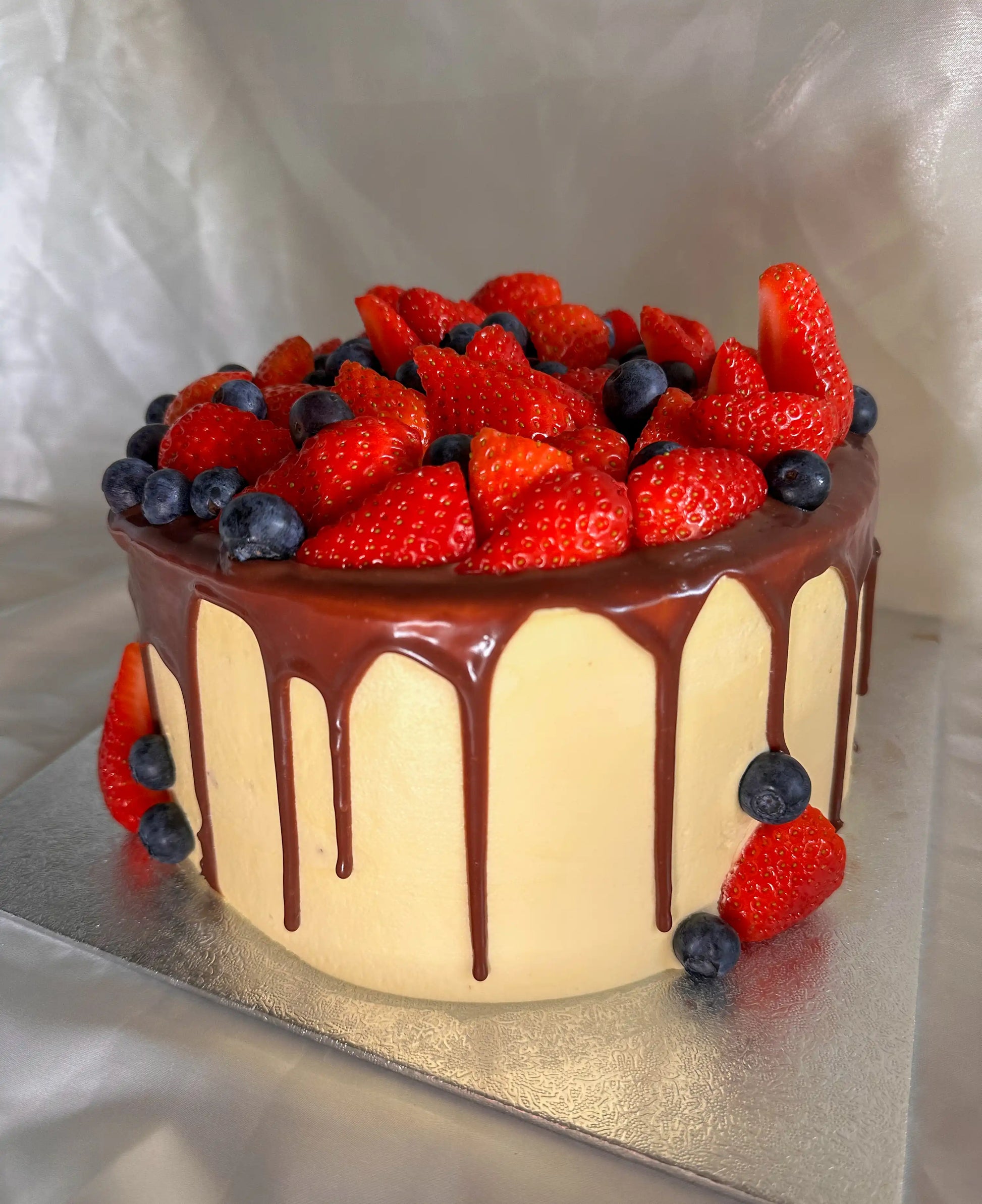 Drip Birthday Cake - Premium Cakes & Dessert Bars from Cake Trays - Just £32.99! Shop now at Cake Trays