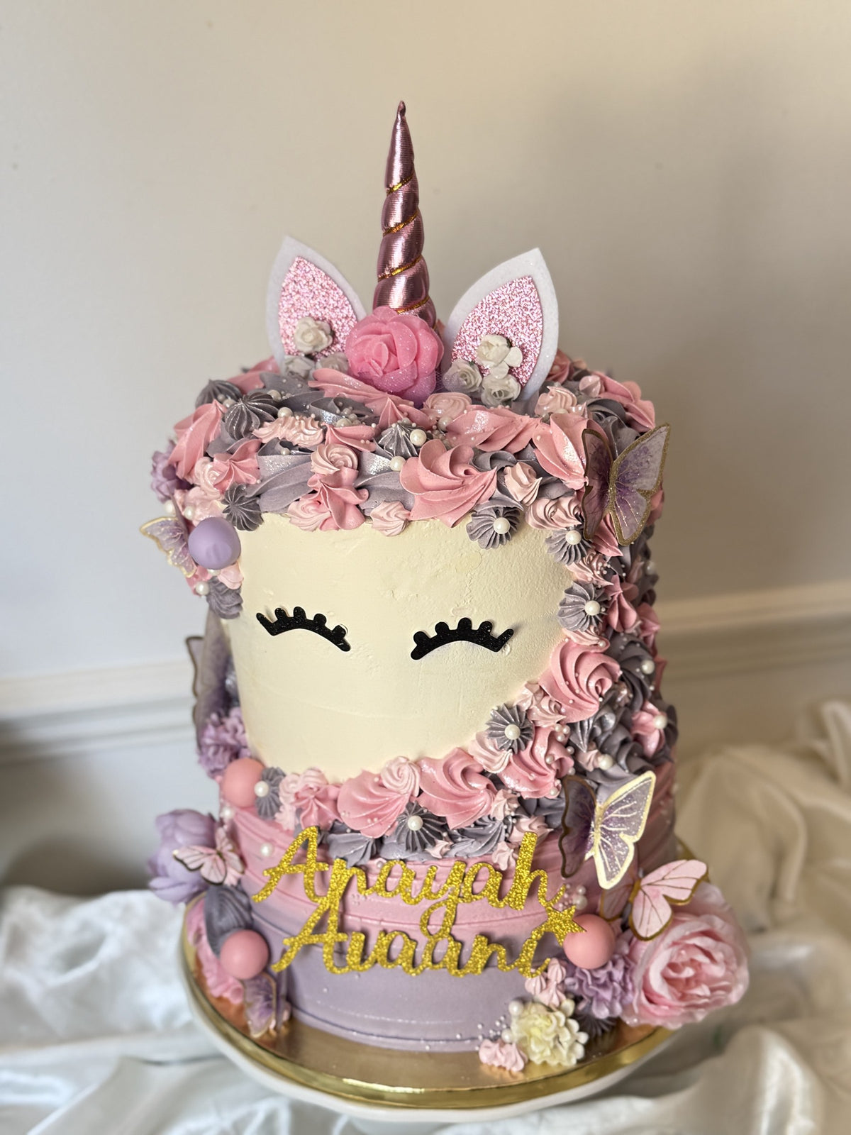Front view of the pink and lilac unicorn birthday cake, custom cakes East London, Romford and Ilford.