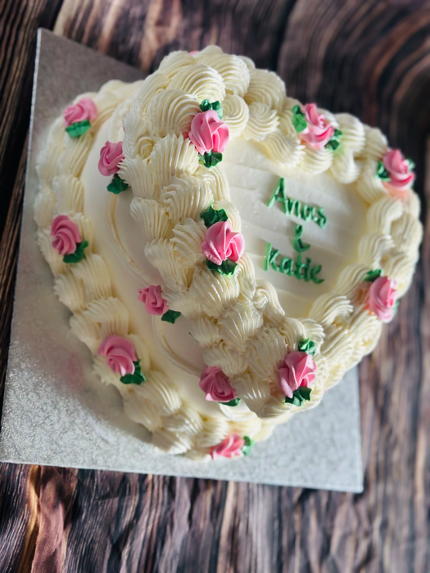 Vintage Heart Cake - Premium Cakes & Dessert Bars from Cake Trays - Just £44.99! Shop now at Cake Trays