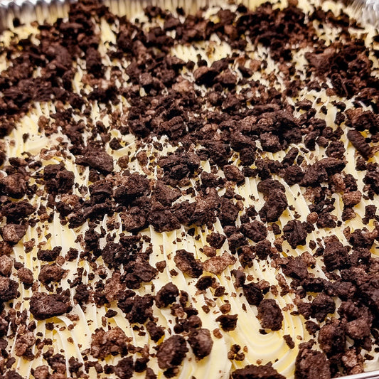 Oreo Milk Cake Tray topped with crushed Oreo biscuits – creamy dessert available for same-day delivery in Romford, Ilford, and East London.